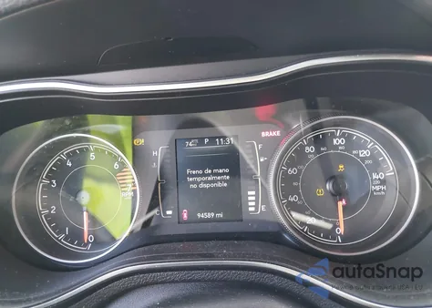 2019 Jeep Cherokee Latitude Fwd z USA, uszkodzony, nr VIN 1C4PJLCB0KD147716